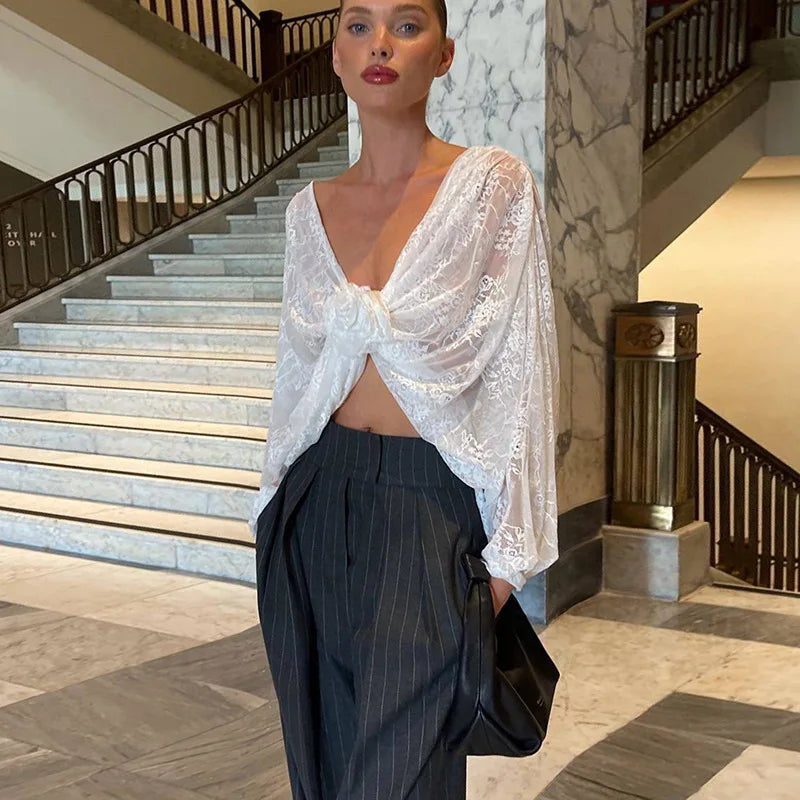 ZOE V-NECK BLOUSE IN LACE